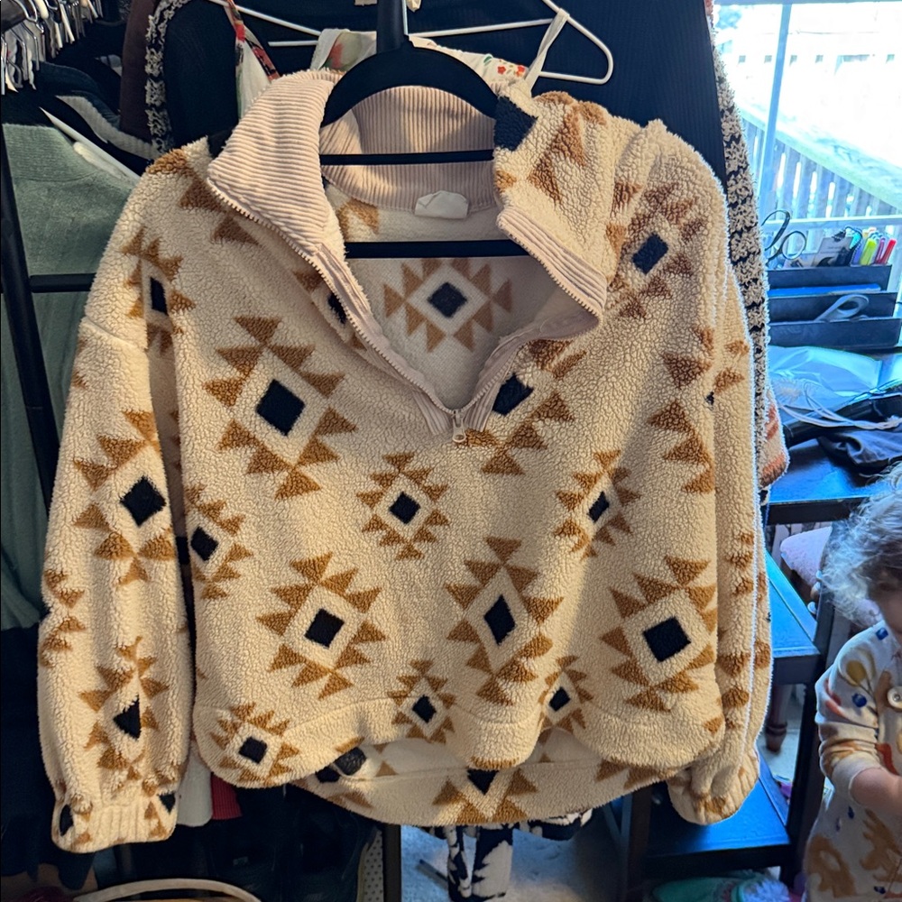 Cozy Aztec Sherpa Half-Zip Pullover - Ivory & Tan